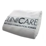 CLINICCARE Baltas frotinis rankšluostis su logotipu, 100 × 150 cm